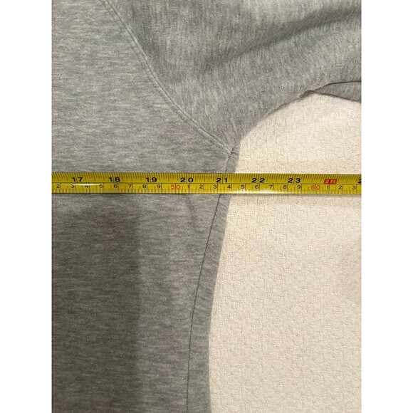 Women’s north face large hoodie - Picture 5 of 6